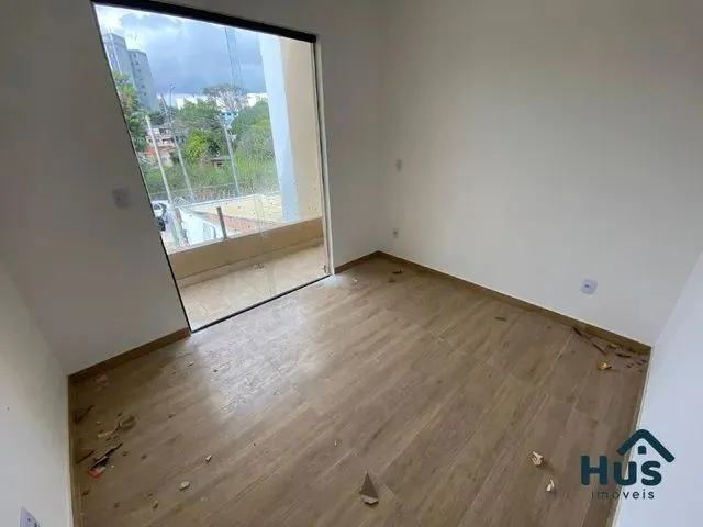 Imagem 15: Oportunidade! Casa Geminada Independente com 2 Quartos, Suítes com Varanda e 2 Vagas No