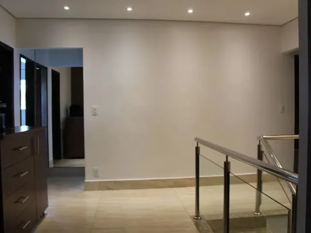 Imagem 3: Casa com 4 Dormitórios À Venda em Contagem