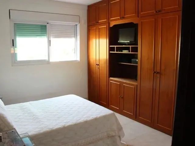 Imagem 5: Casa com 4 Dormitórios À Venda em Contagem