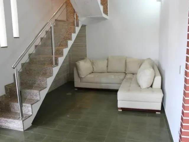 Imagem 13: Casa com 4 Dormitórios À Venda em Contagem
