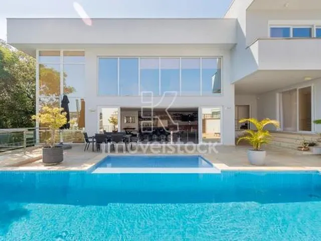 Imagem 2: Casa Emocionante com Design Espetacular!