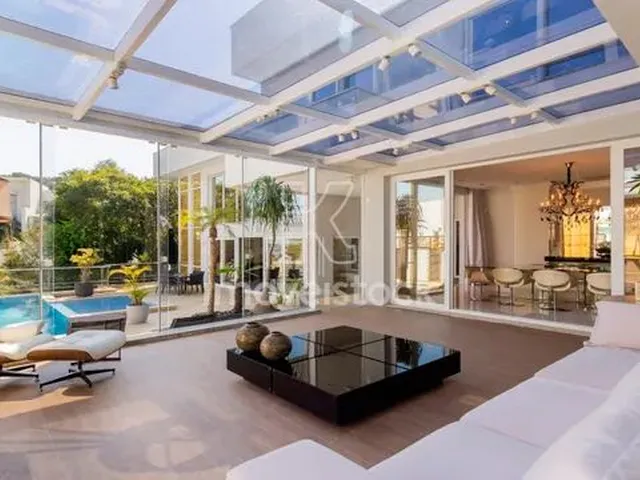 Imagem 3: Casa Emocionante com Design Espetacular!