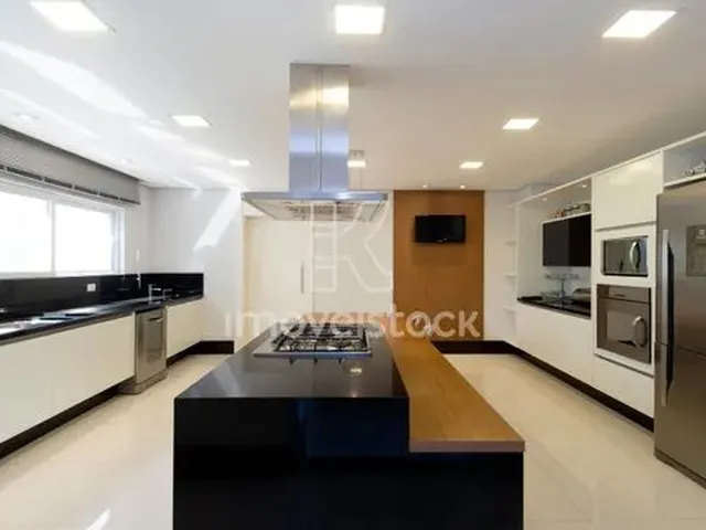 Imagem 11: Casa Emocionante com Design Espetacular!