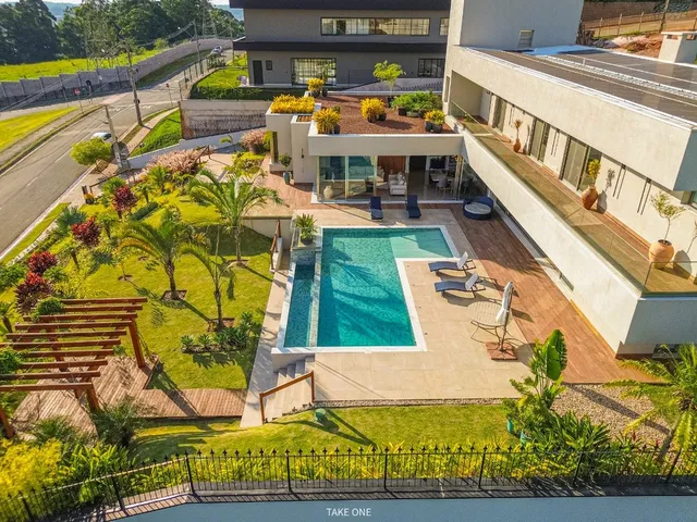 Imagem: Casa de Condomínio À Venda em Vinhedo