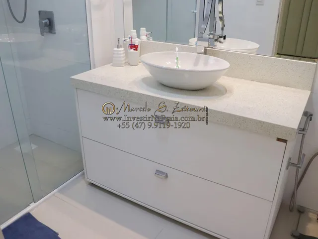 Imagem 11: Apartamento Venda - 4 Suítes + 3 Vagas para Venda em Itapema / Sc no Bairro Centro Itapema