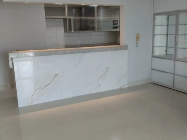 Imagem: O apartamento possui 3 Dormitórios, 1 Suíte, 2 Banheiros