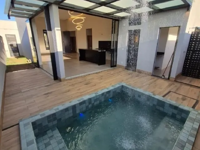 Imagem: CASA TÉRREA DE LUXO À VENDA - CONDOMÍNIO