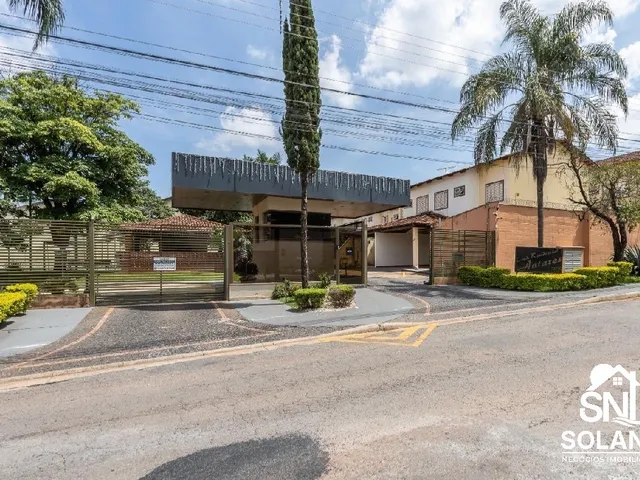 Imagem: A casa possui 4 Dormitórios, 1 Suíte, 4 Banheiros, 2 Vagas