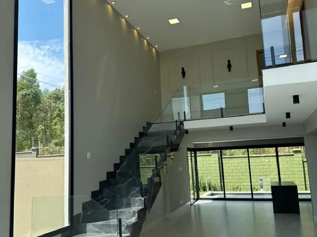 Imagem: Belo Sobrado para Comprar no Terras Alpha