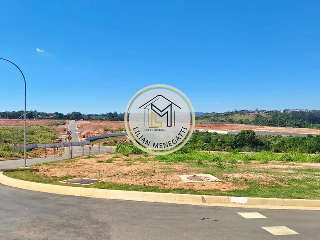 Imagem: Terreno de Esquina 382M², Plano e com Ótima