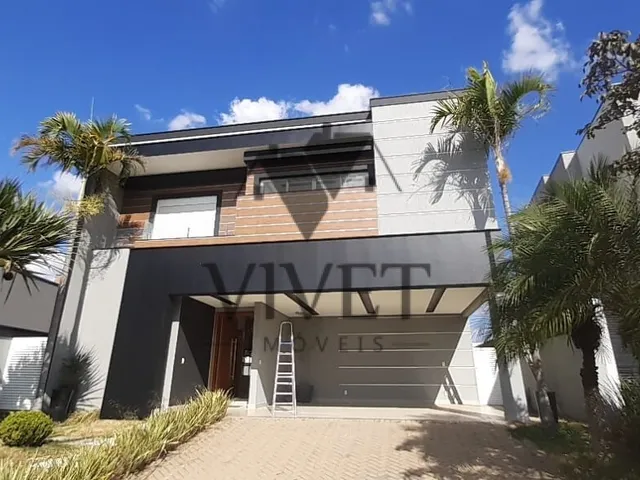 Imagem: A casa em condomínio possui 6 Dormitórios, 4 Suítes, 6