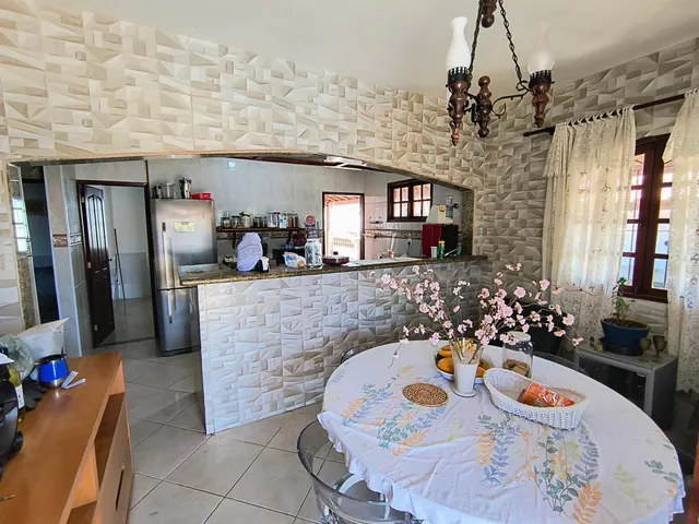 Imagem 3: Casa para Venda em Saquarema, Jaconé (Sampaio Correia), 4 Dormitórios, 2 Suítes, 2 Banheiros, 4 Vagas