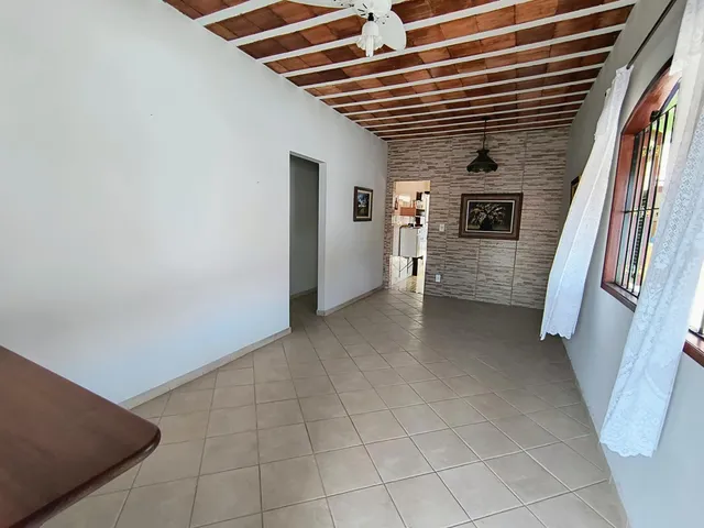 Imagem 4: Casa para Venda em Saquarema, Boqueirão, 7 Dormitórios, 2 Suítes, 5 Banheiros, 2 Vagas