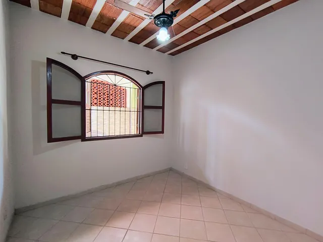 Imagem 5: Casa para Venda em Saquarema, Boqueirão, 7 Dormitórios, 2 Suítes, 5 Banheiros, 2 Vagas
