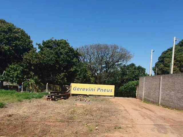 Imagem: Terreno com 8.013,64 m²