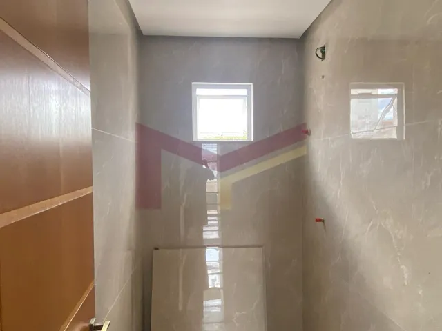 Imagem 7: Sobrado em condomínio com 04 suítes