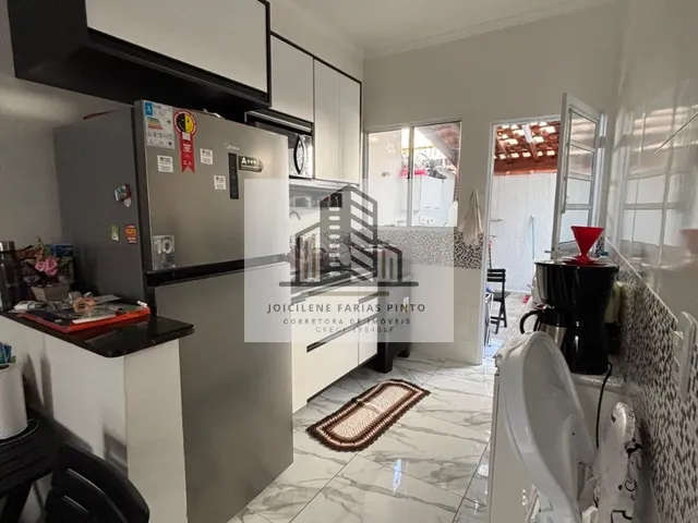 Imagem: Casa Térrea com 2 Quartos, 1 Suíte, 1