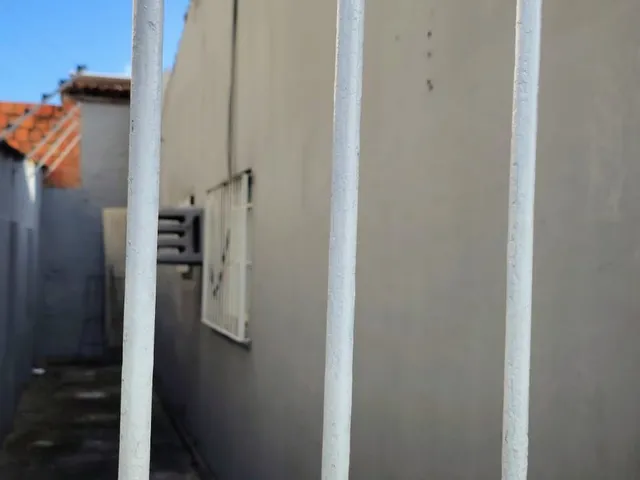 Imagem 14: Casa à venda de esquina na Ponta Grossa, 3/4, sala ampla, garagem e DCE, 323m2