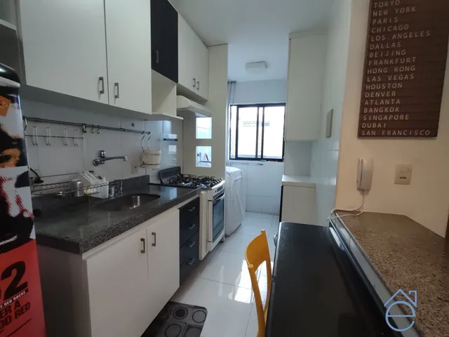 Imagem 11: Excelente apartamento à venda na Jatiúca, Edf Renovatio, quarto e sala mobiliado