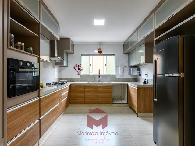 Imagem: CASA GEMINADA COM ELEVADOR CONDOMÍNIO PRIVÊ