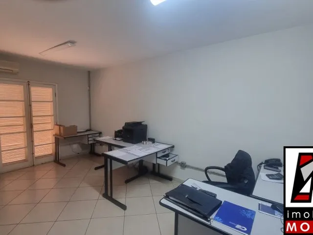 Imagem 12: Imperdível Casa Comercial à Venda em Jundiaí-SP, Bairro Anhangabaú: 6 Quartos, 3