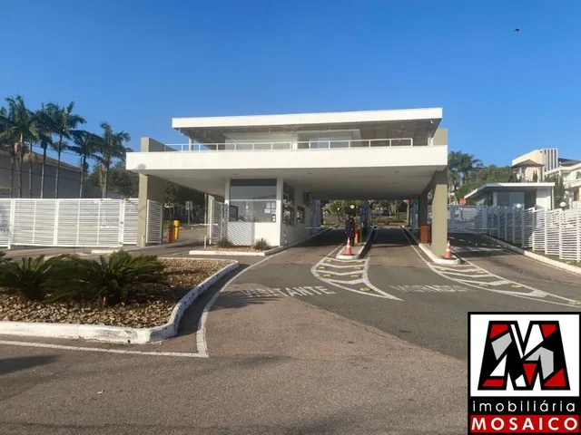 Imagem: O terreno possui 800m² de Área e está localizado em