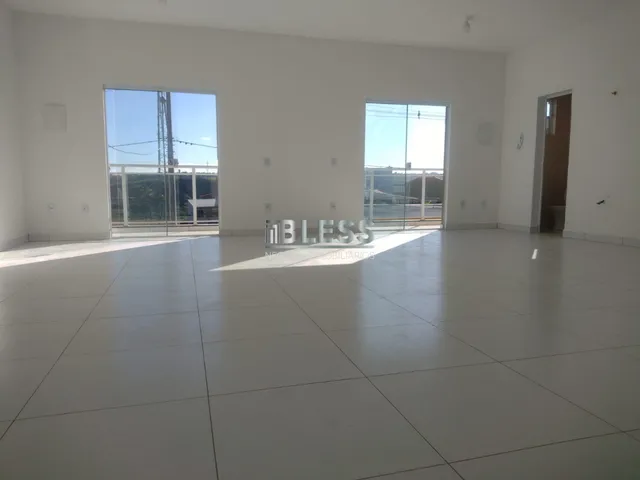 Imagem: A sala comercial possui 2 Banheiros, 1 Vaga na garagem e