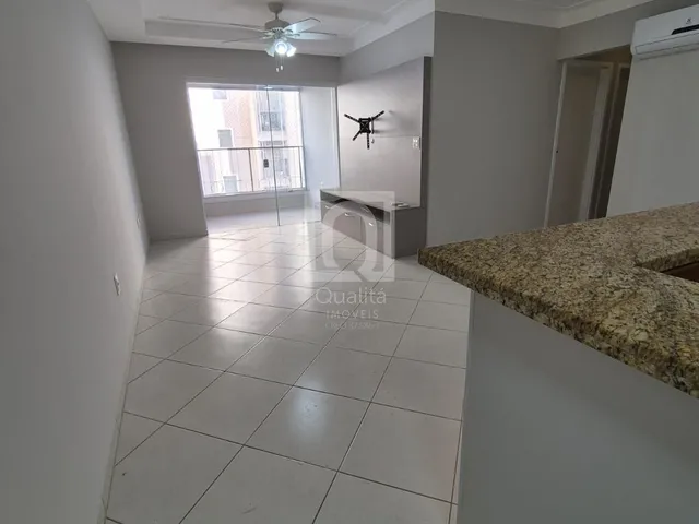 Imagem: O apartamento possui 3 Dormitórios, 1 Suíte, 2 Banheiros,