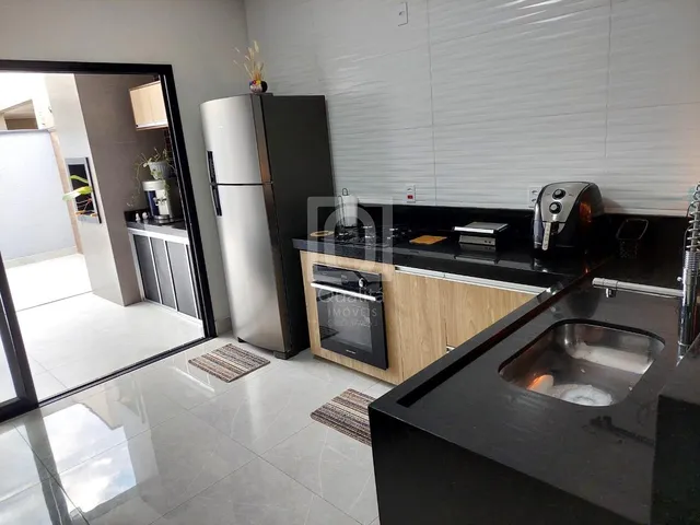 Imagem: Casa térrea à venda no condomínio Horto