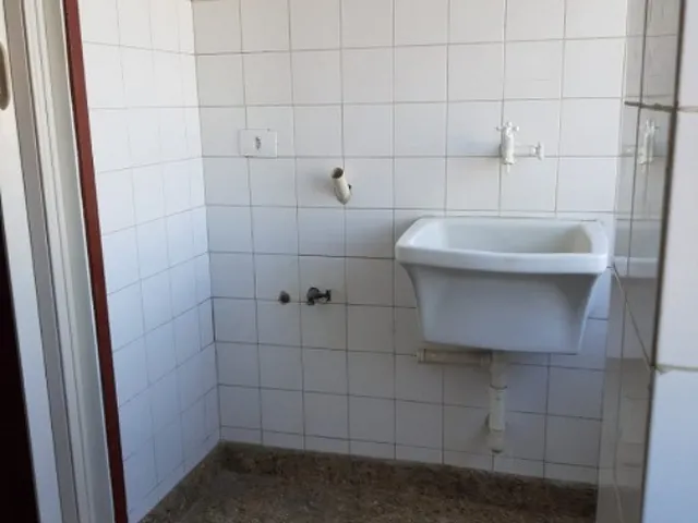 Imagem 3: Apartamento junto a Praça Avai - Dois quartos com dependência