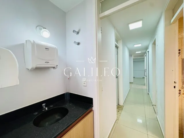 Imagem 14: Imóvel Comercial Espaçoso no Centro de Jundiaí: 4 Salas, 2 Banheiros, 2 Vagas de