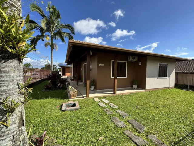 Imagem: Casa com 2 Dormitorio(s) localizado(a) no
