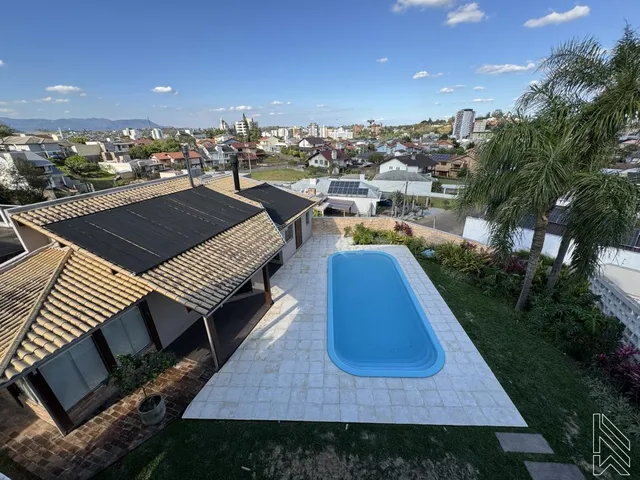 Imagem 2: Casa com 3 Dormitorio(s) localizado(a) no bairro Centro em Campo Bom / Rio Grande do Sul