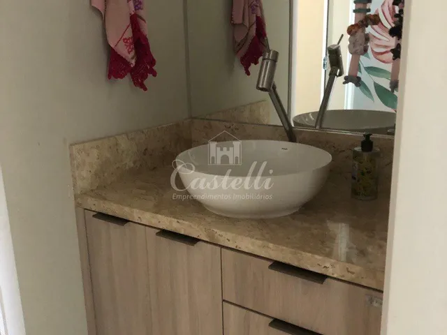 Imagem 14: Apartamento com 3 dormitórios, sendo uma suíte. Medindo 137m2 de área útil
