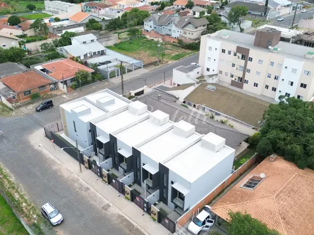 Imagem 4: Sobrados com 3 dormitórios sendo Uma suíte com área de 124,00m . à venda