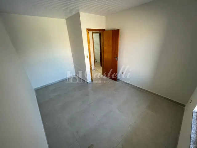 Imagem 9: Casa para à venda, no Bairro Uvaranas, PONTA GROSSA - PR