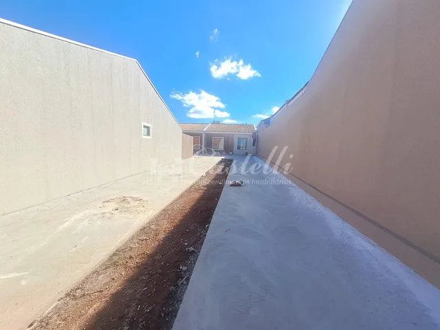 Imagem 15: Casa para à venda, no Bairro Uvaranas, PONTA GROSSA - PR