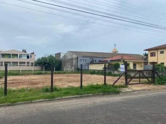 Imagem: Terreno na Av. Principal da Ponta do Papagaio
