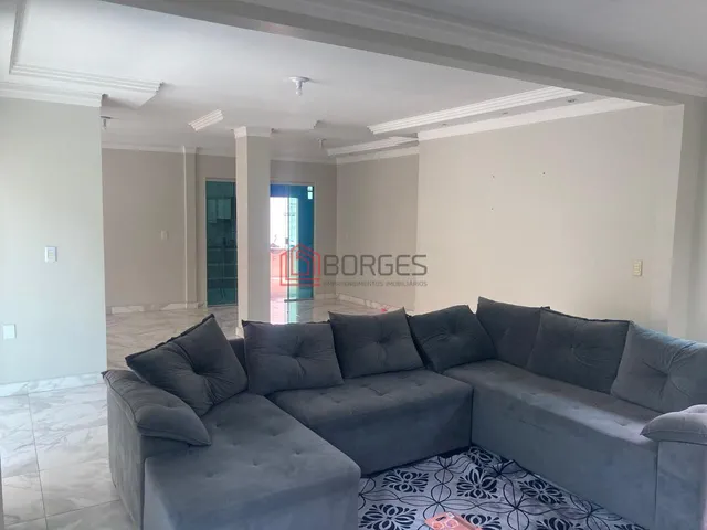 Imagem 15: Casa com 04 quartos sendo 02 suites com closet, incluindo uma master com hidro, Piscina