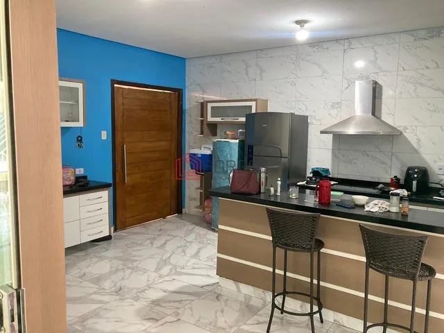 Imagem 11: Casa com 04 quartos sendo 02 suites com closet, incluindo uma master com hidro, Piscina