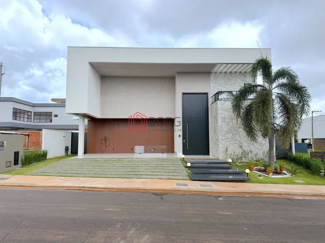 Imagem 1: Casa de alto padrão com elevador, automação, piscina aquecida e som integrado no New