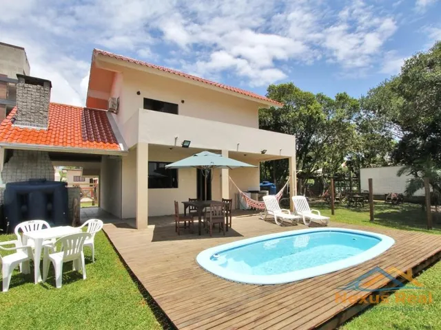Imagem: Casa com Piscina e 3 Quartos