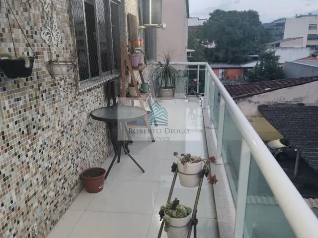 Imagem 2: Imperdível oportunidade de investimento em Vila Valqueire: Apartamento de 4 quartos com