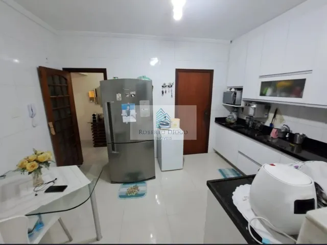 Imagem 14: Imperdível oportunidade de investimento em Vila Valqueire: Apartamento de 4 quartos com