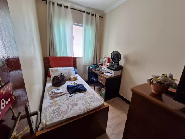 Imagem 6: Casa 4 Quartos com Suíte e 2 Vagas – 220m² – Bairro Heliópolis, Região Norte –