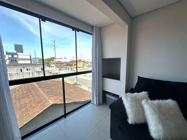 Imagem 3: APARTAMENTO NO BAIRRO IRIRIÚ | SEMI MOBILIADO | 01 SUÍTE + 01 DORMITÓRIO