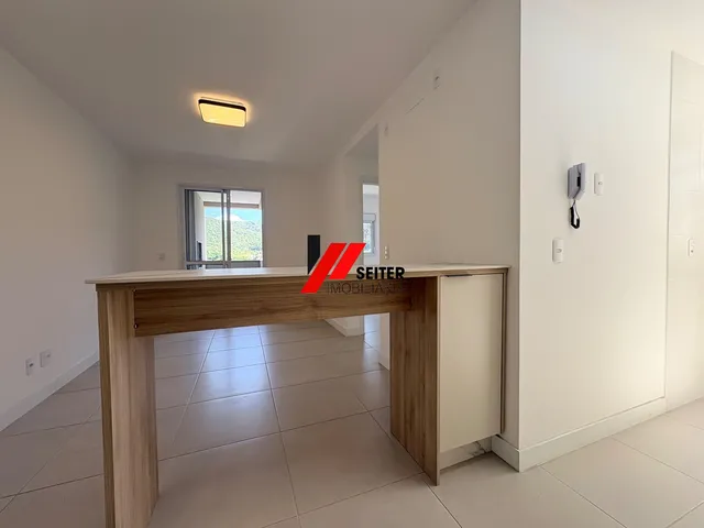 Imagem 3: Apartamento de 2 dormitórios com suite para alugar Florianopolis