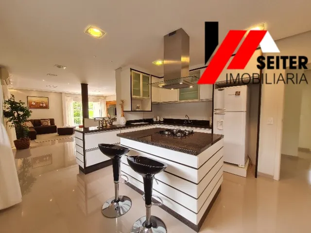 Imagem 2: Casa de 5 dormitorios para alugar no Itacorubi Florianopolis