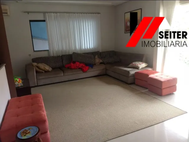 Imagem 11: Casa de 5 dormitorios para alugar no Itacorubi Florianopolis