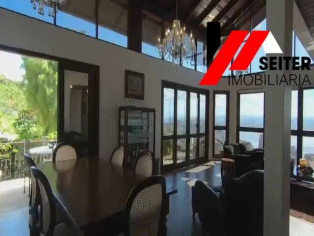 Imagem 1: Casa comercial no centro de Florianópolis